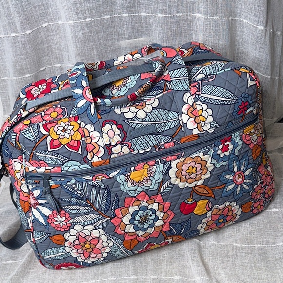 Vera Bradley Tropical Evening Pattern Large Travel Duffle Bag Designer NWOT - Picture 1 of 16